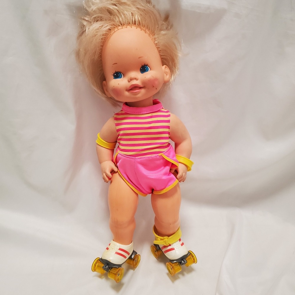 Vintage 1980 Mattel Baby Skates Doll Wind Up Roller Skates Toy Blonde 15in Rare